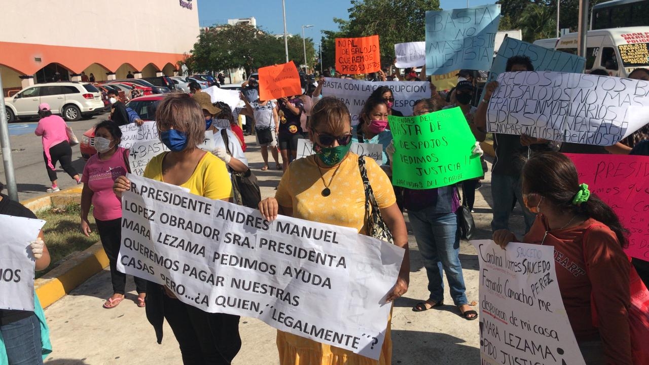Afectados por despojo de viviendas en Cancún exigen justicia: EN VIVO