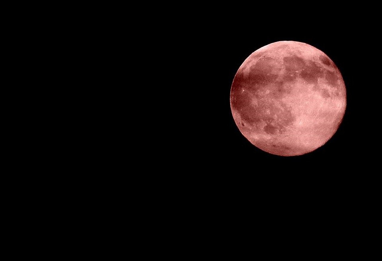 Superluna rosada de abril