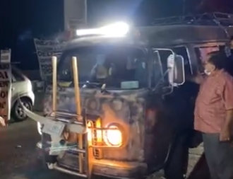 Salgado Macedonio dirige caravana vehicular contra el INE