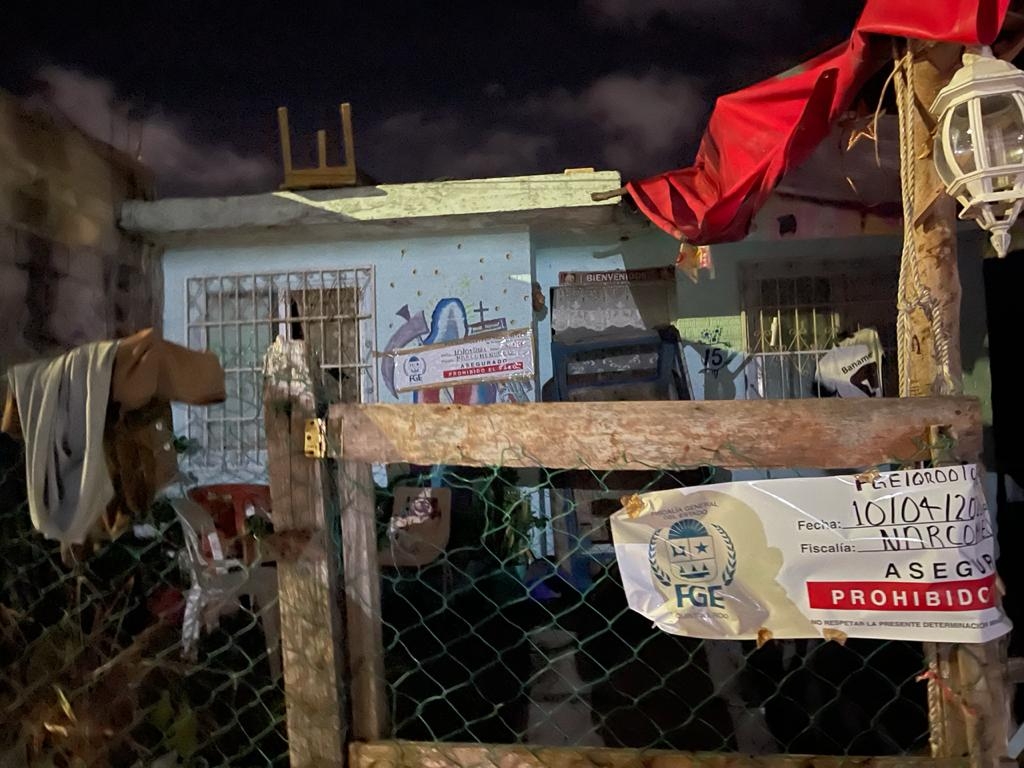 Policía ministerial catean domicilio en Chetumal relacionado con marihuana y cocaína