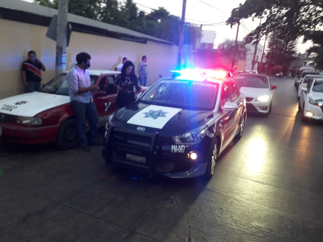 Por presunto asalto, detienen a una pareja y un taxista en Ciudad del Carmen