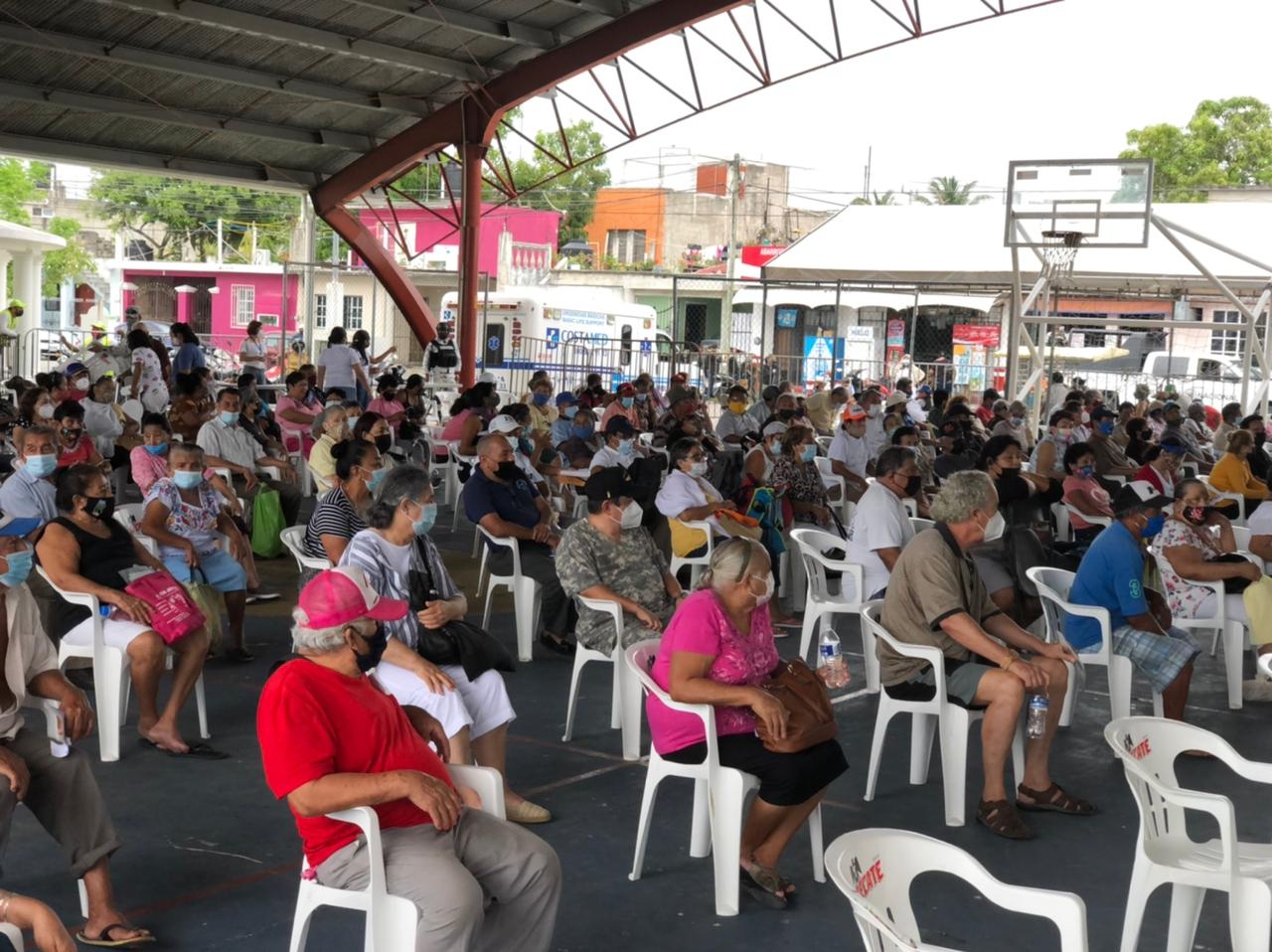 Reinicia vacunación de adultos mayores en Cozumel