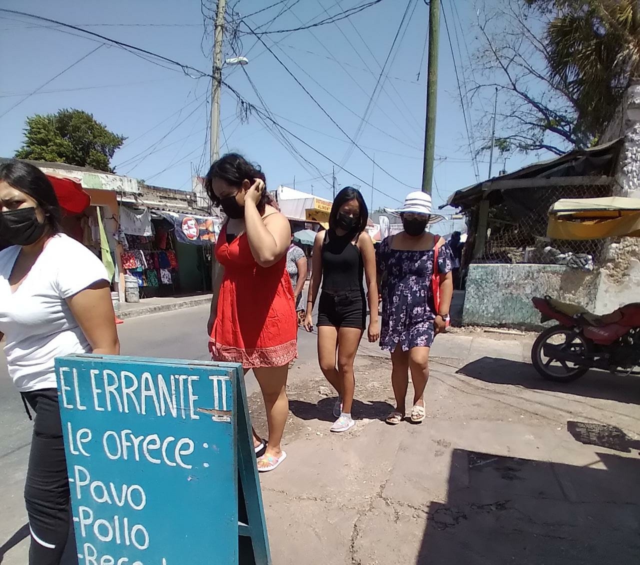 De Mérida a Kanasín, familias acude al mercado por precios bajos