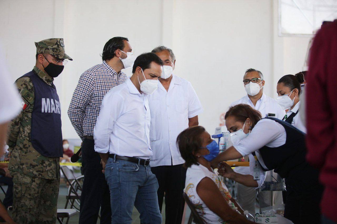 Respecto a la vacunación en Mérida, hasta el momento se han aplicado un total de 8,464 dosis contra el coronavirus en los 16 centros