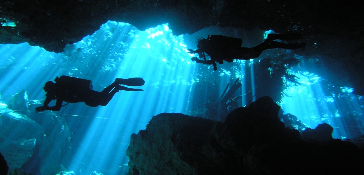 Cenote Chac Mool: Buceo en las cavernas de la Riviera Maya