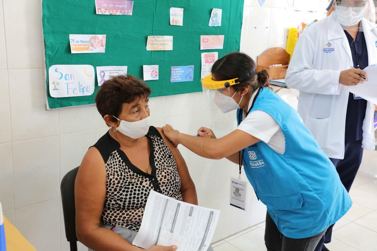 Vacunación contra COVID-19 para abuelitos iniciará el próximo martes en Mérida