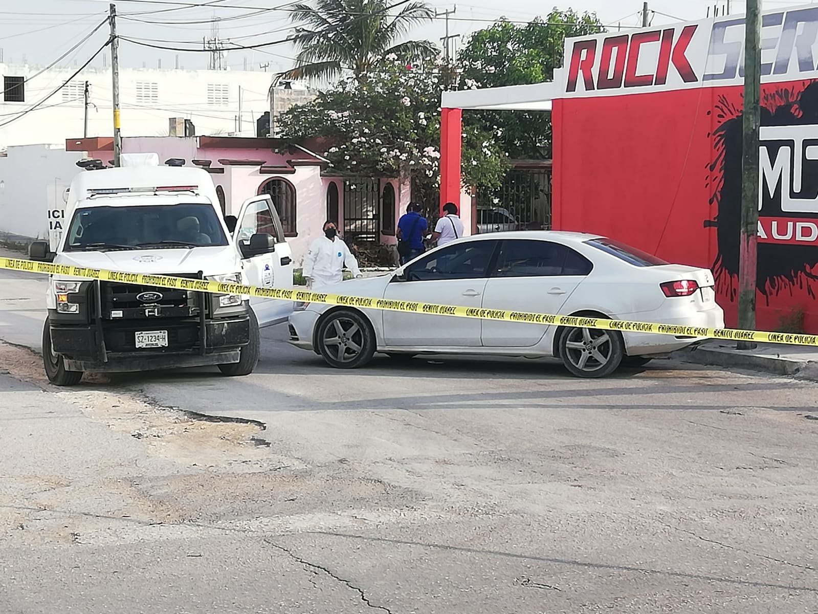 Encuentran el cuerpo de un hombre en la Región 210 de Cancún: EN VIVO