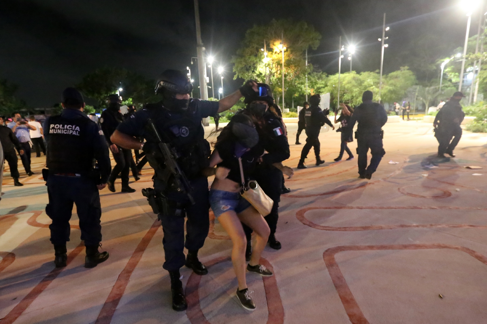 Llevarán caso de represión policiaca en Cancún al Congreso de la Unión