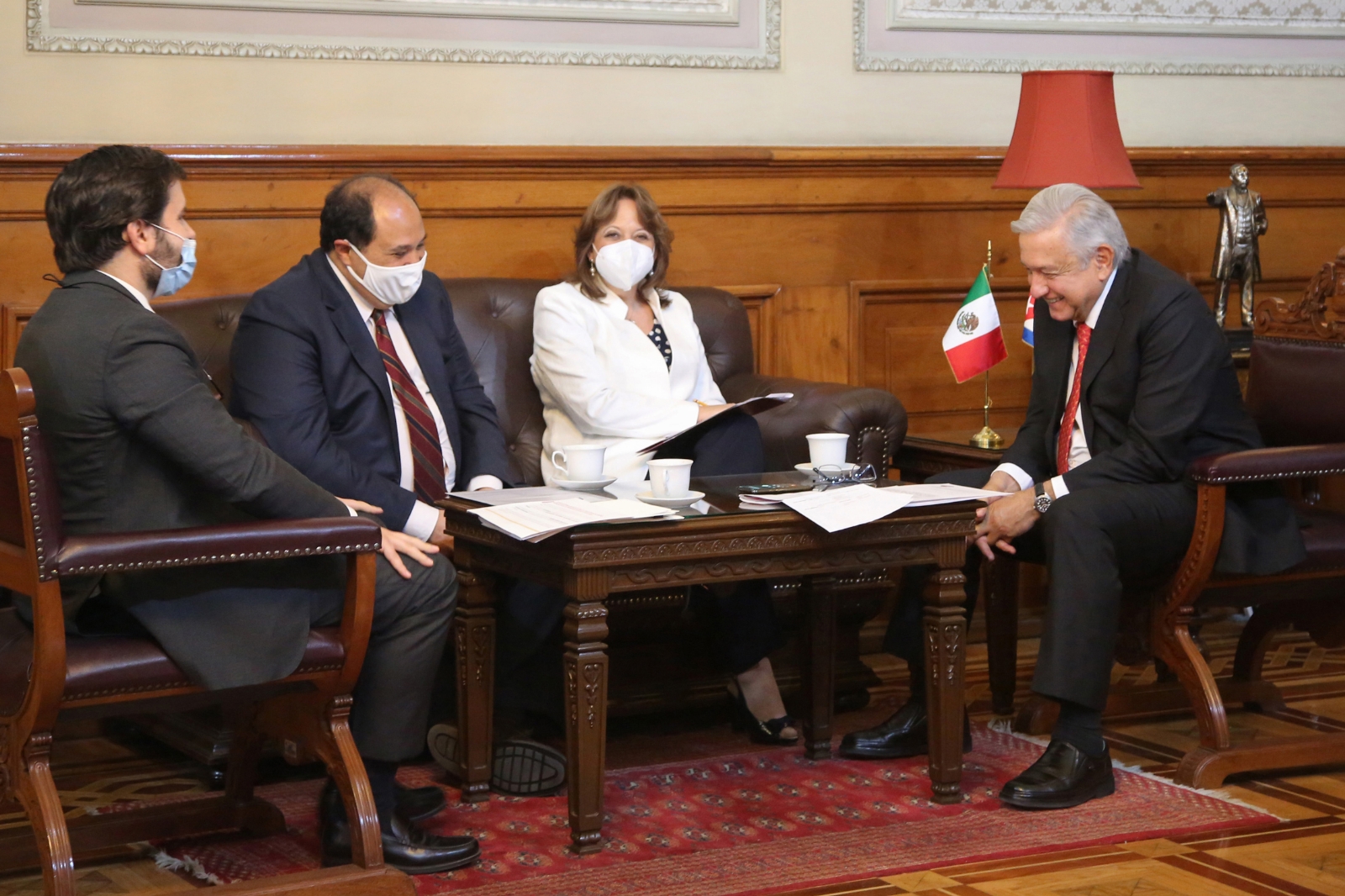 López Obrador, durante la llamada con Díaz-Canel