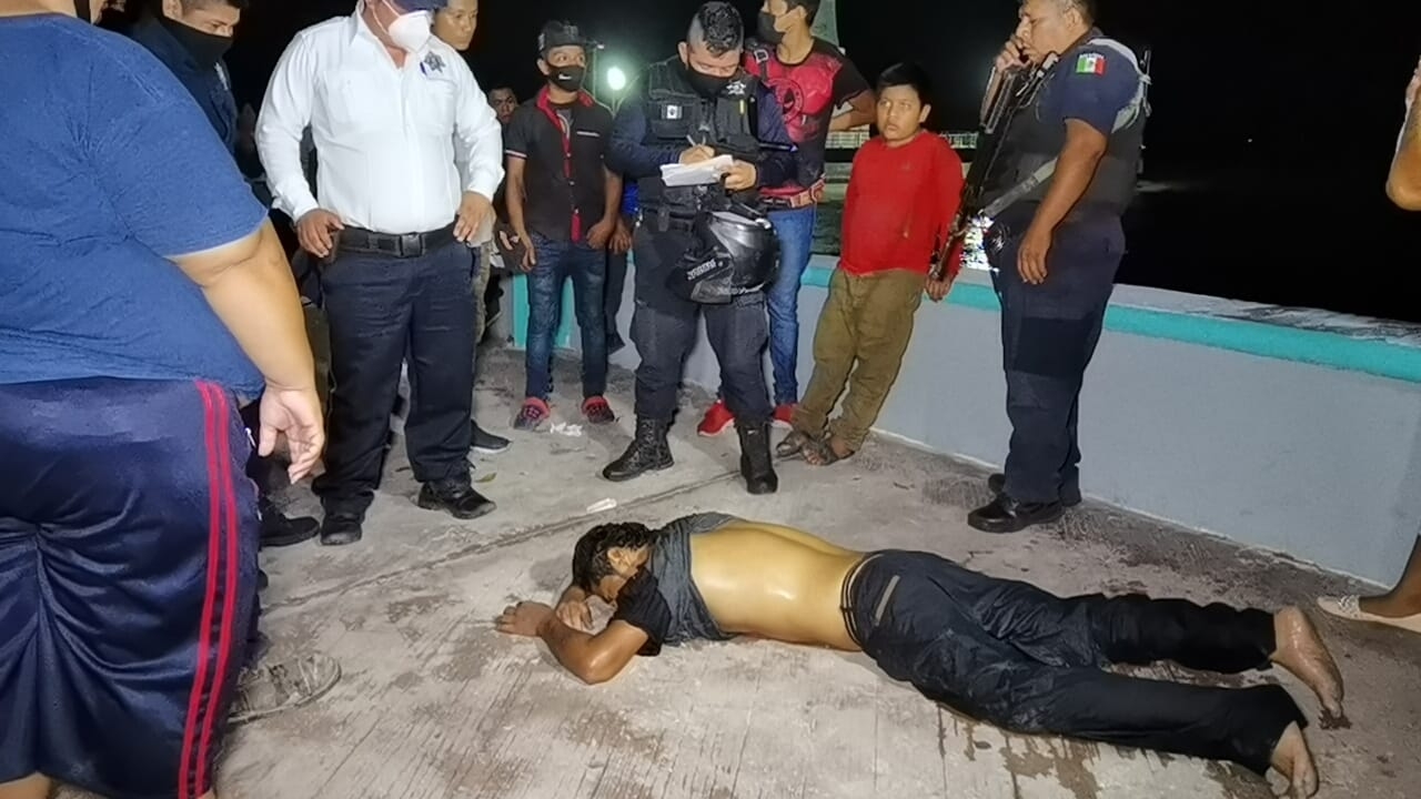 Hombre se intenta suicidar tras golpear a una mujer en Ciudad del Carmen