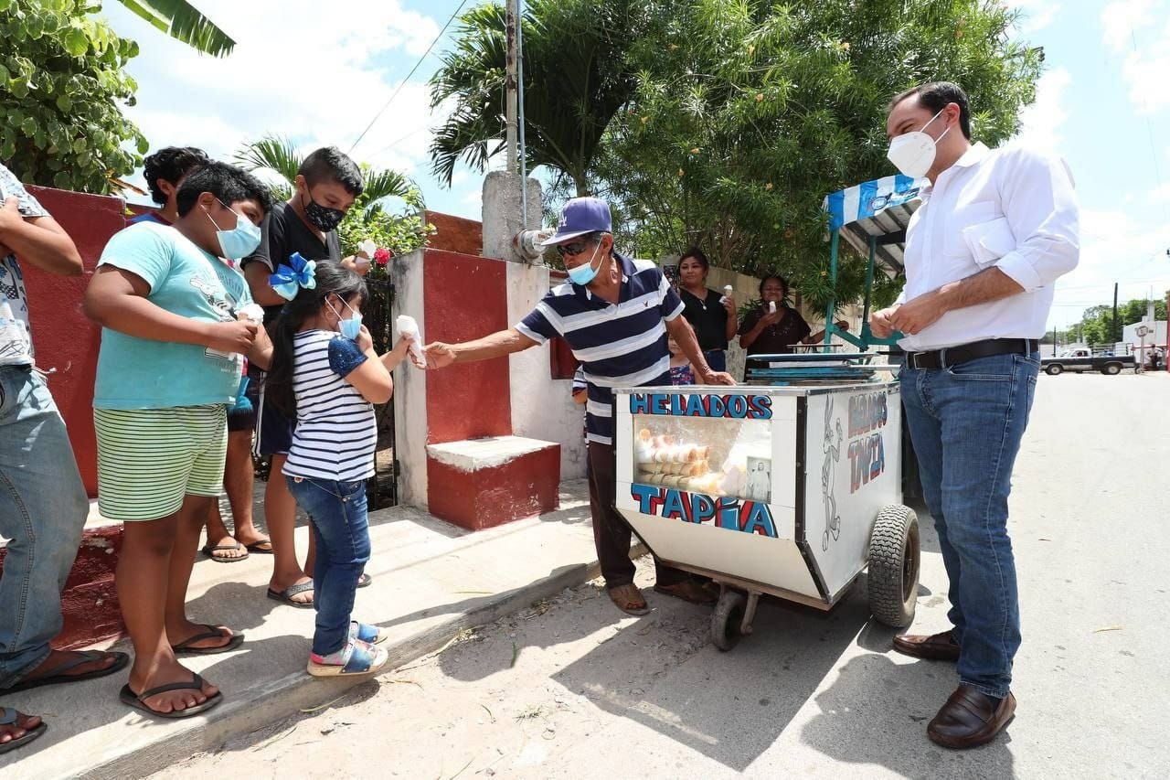 Mauricio Vila 'dispara' los helados por el Día del Niño en Maxcanú