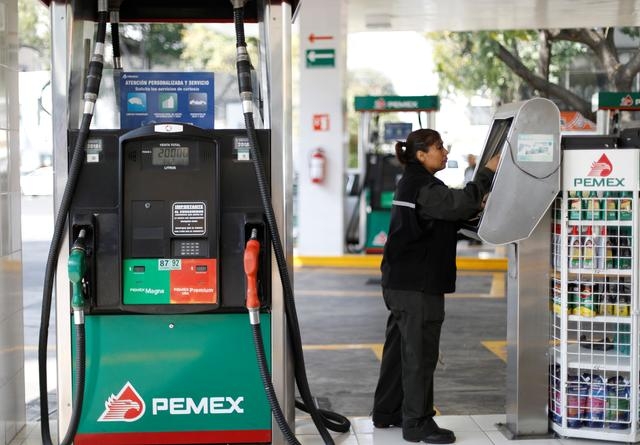 Sheffield Padilla denunció que en Cancún, a través de la empresa BP, se vende la gasolina Premium a 25.12 pesos