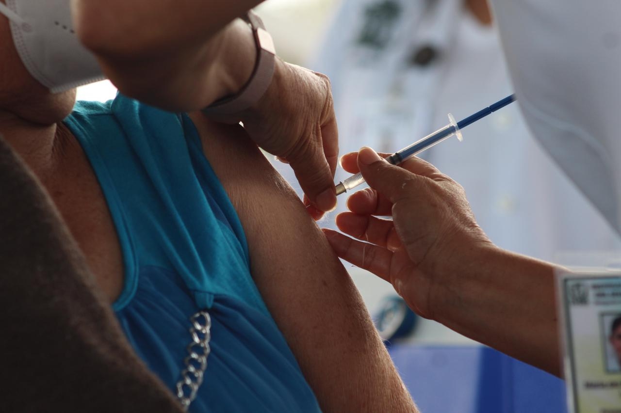 ¿Cuándo iniciará la vacunación a maestros en Quintana Roo?