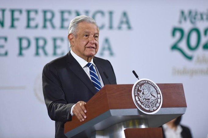 El presidente de México defendió la estrategia de vacunación