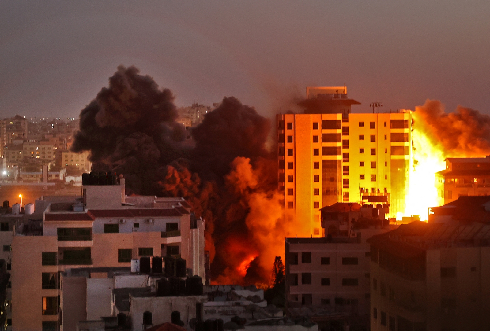 Así lucía la Torre Hanadi, el edificio de 12 pisos derribado hoy en Gaza: FOTO