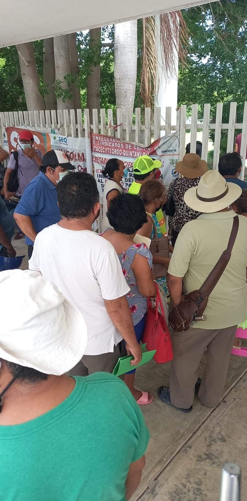Guardia Nacional interviene en discusión en módulo de vacunación en Chetumal
