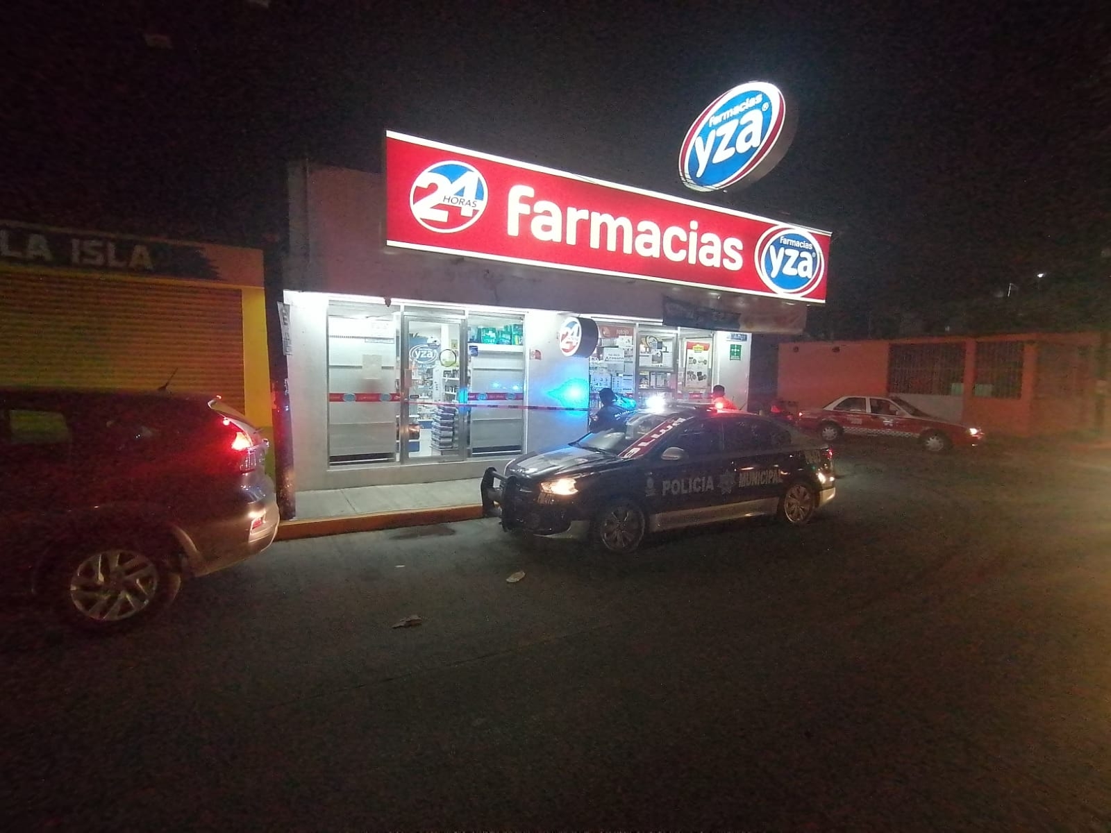 Asaltan farmacia YZA con un arma blanca en Ciudad del Carmen