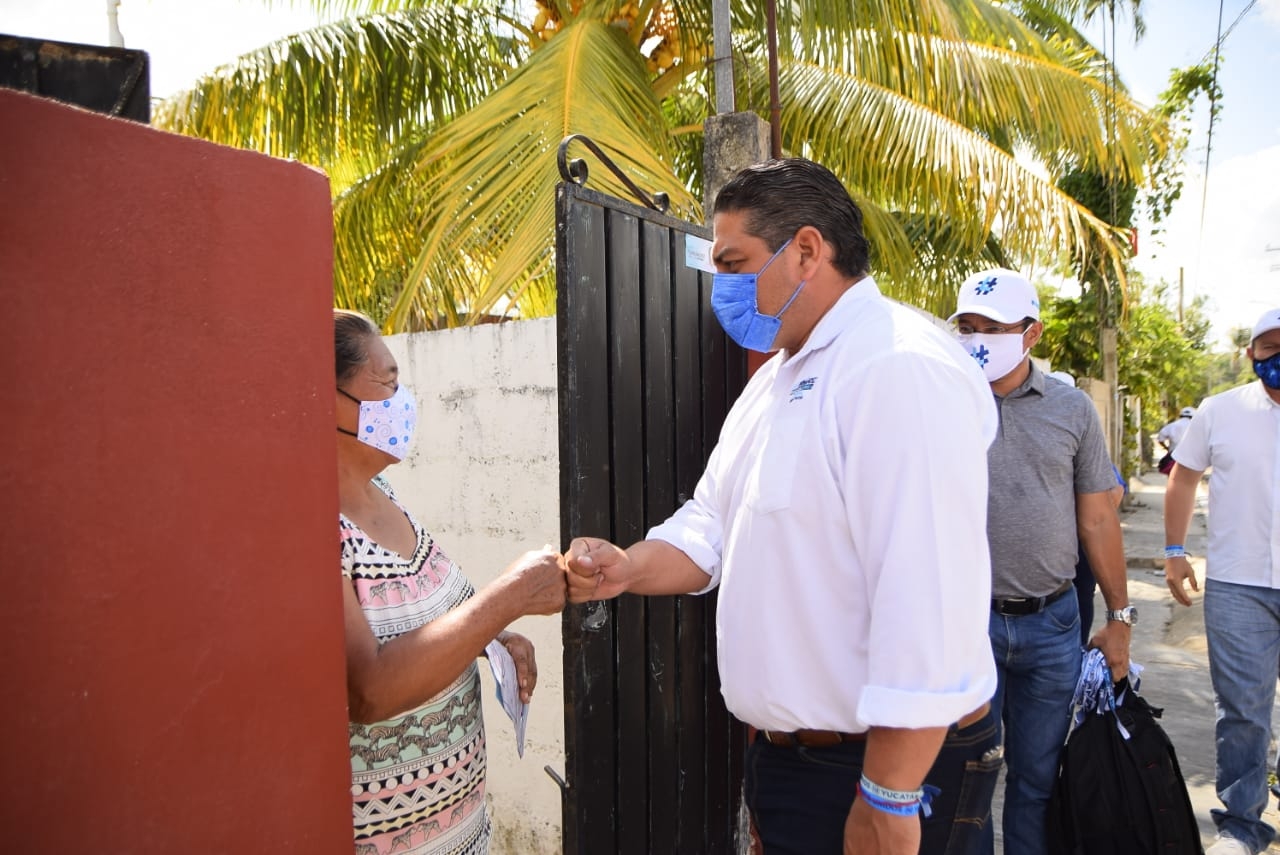 Elecciones Yucatán: Luis Fernández se compromete a trabajar por los habitantes de Tixcacalcupul