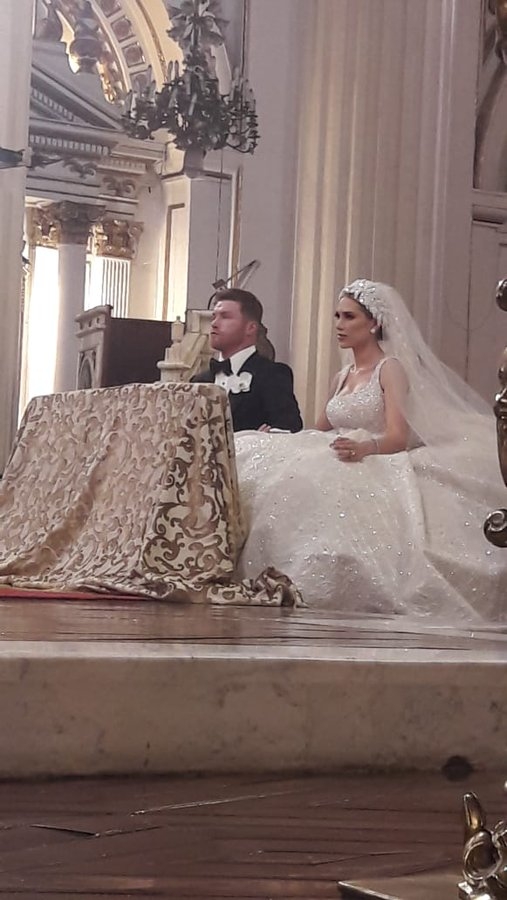 Así fue la boda por la iglesia del 'Canelo' Álvarez y Fernanda Gómez: VIDEOS
