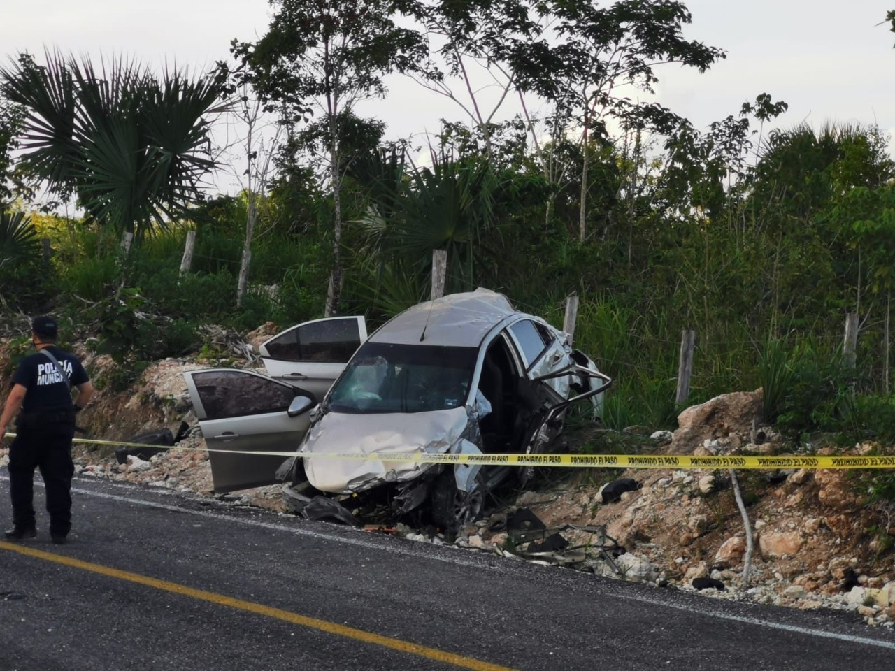 Muere esposa del candidato José Alfredo Contreras tras accidente en la carretera Mahahual