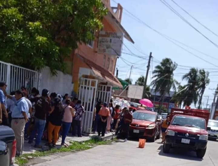 Denuncian compra de votos en edificio del PRI en Ciudad del Carmen