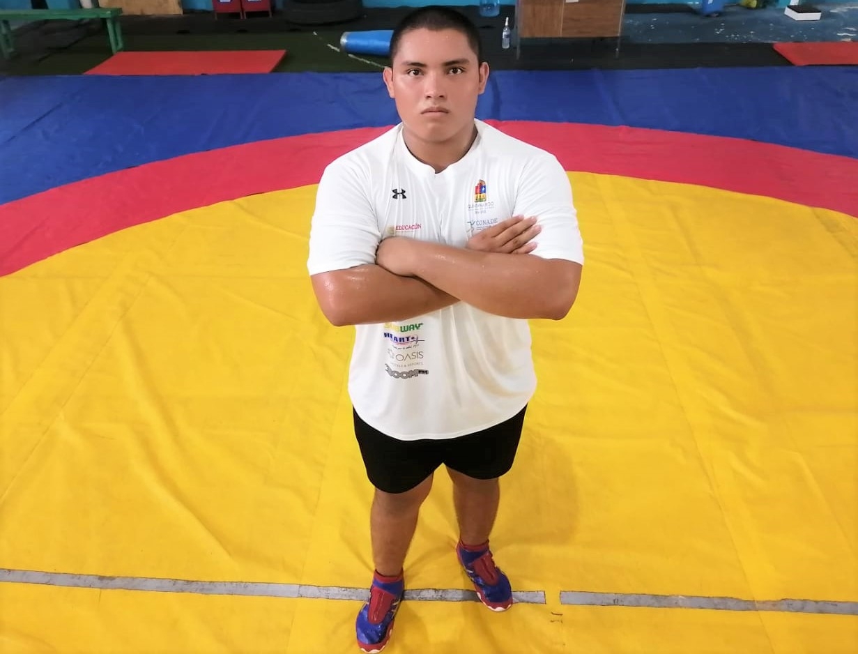 Chetumaleño gana medalla de oro en levantamiento de pesas y clasifica a Panamericanos