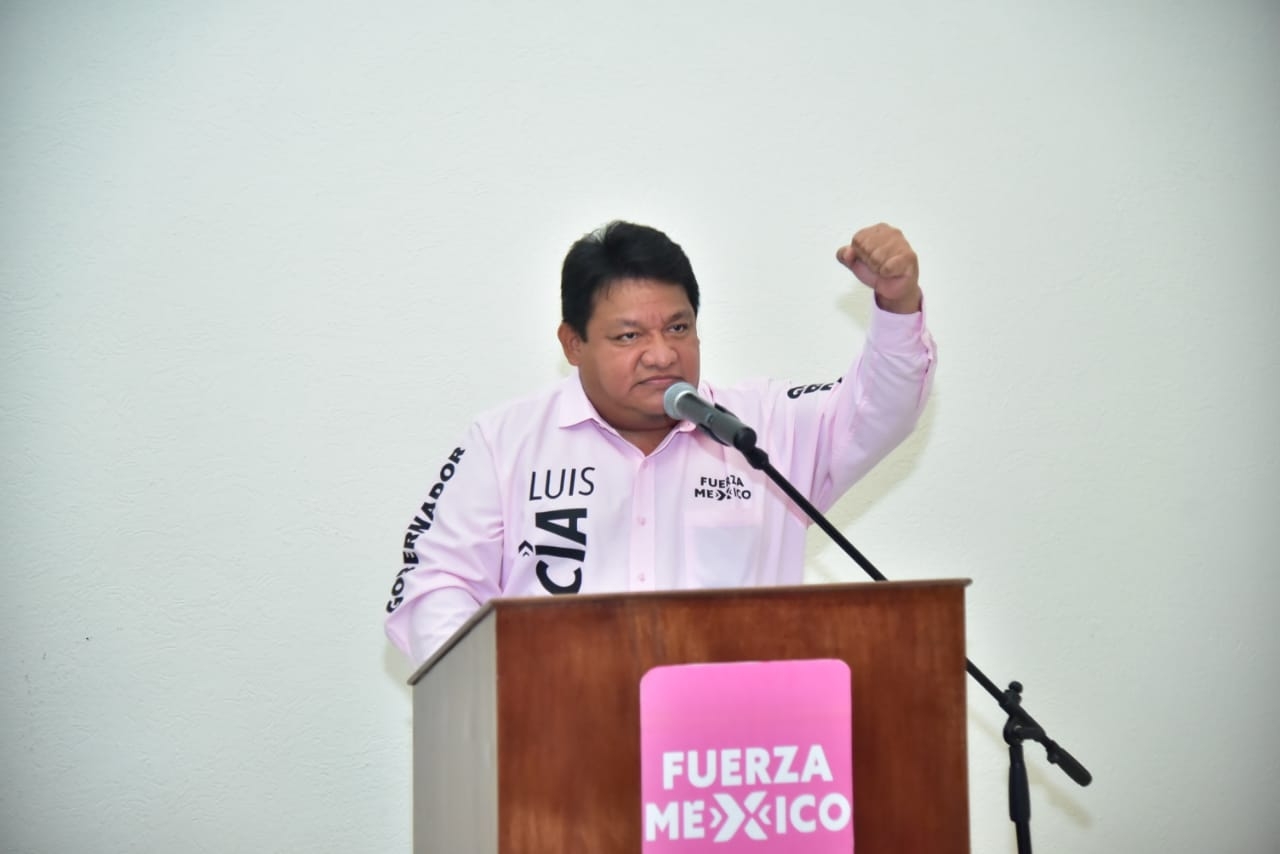 Elecciones Campeche: Luis García declina candidatura a favor de Christian Castro Bello