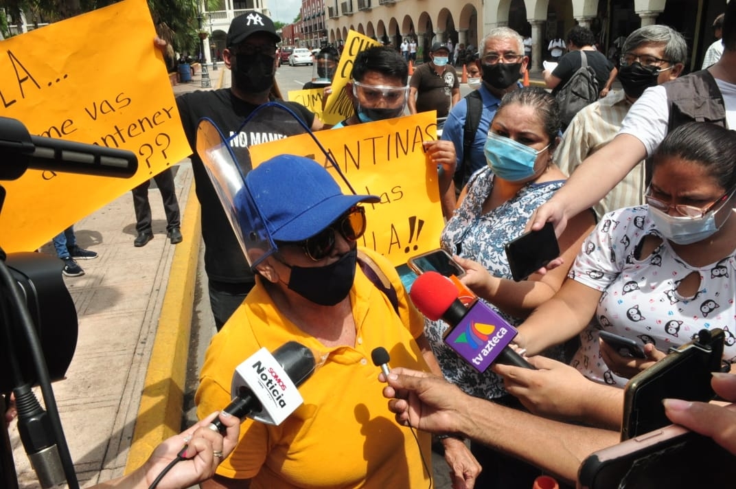 Cantineros de Yucatán se manifiestan contra la suspensión de licencias