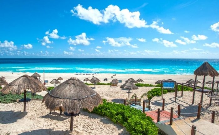 Matienen operativo de seguridad en playas públicas de Cancún