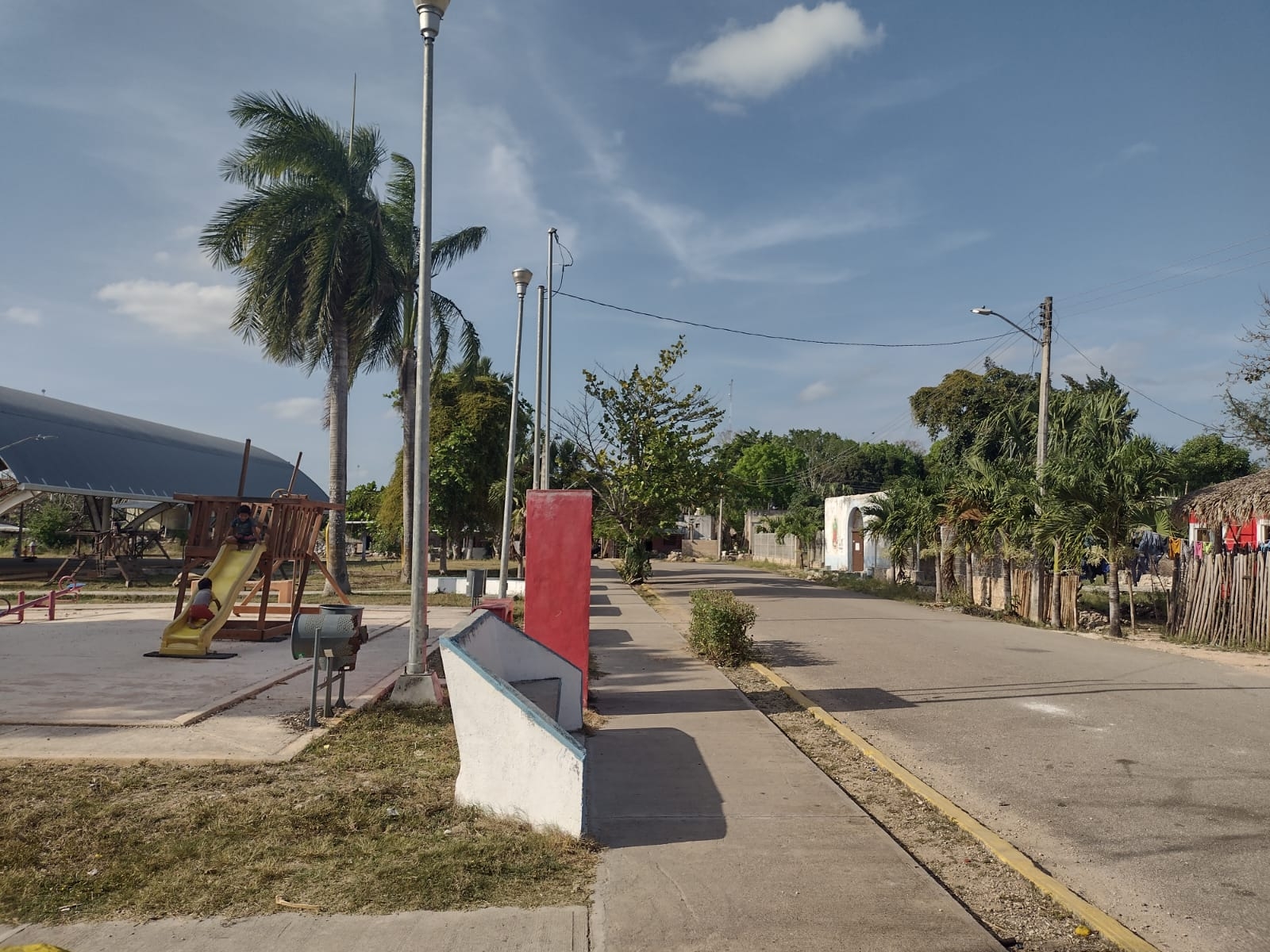 Lluvias provocan fallas eléctricas en la comunidad de Señor, Quintana Roo