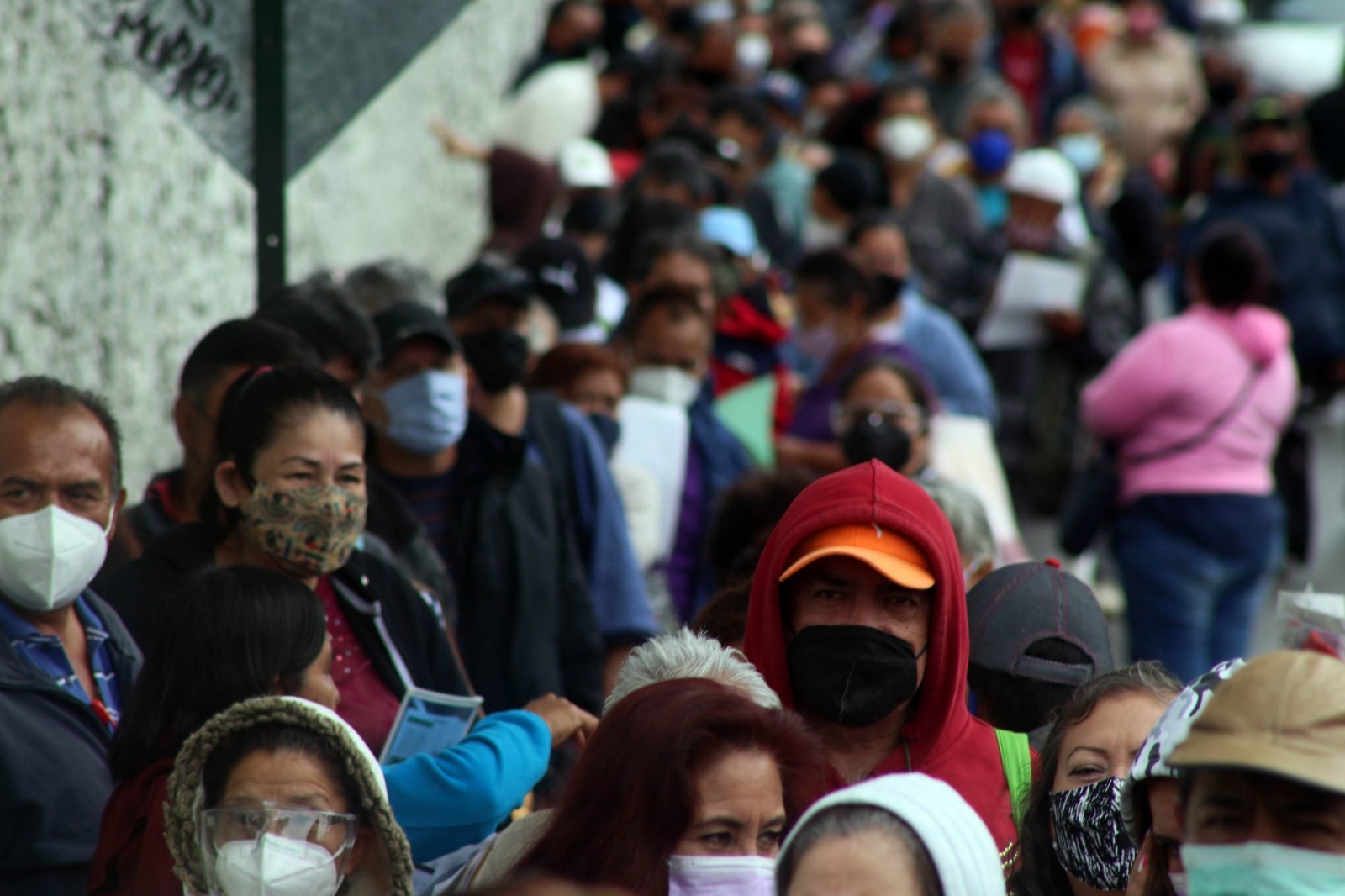 COVID-19 en México: Suman 2 millones 639 mil casos y 230 mil 185 los fallecidos