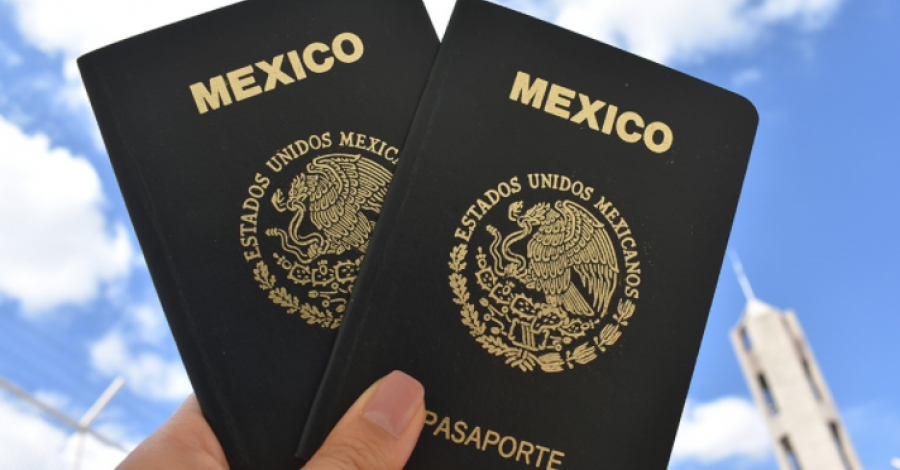 Acusan de racismo a la SRE de negarle pasaporte a indígenas en México