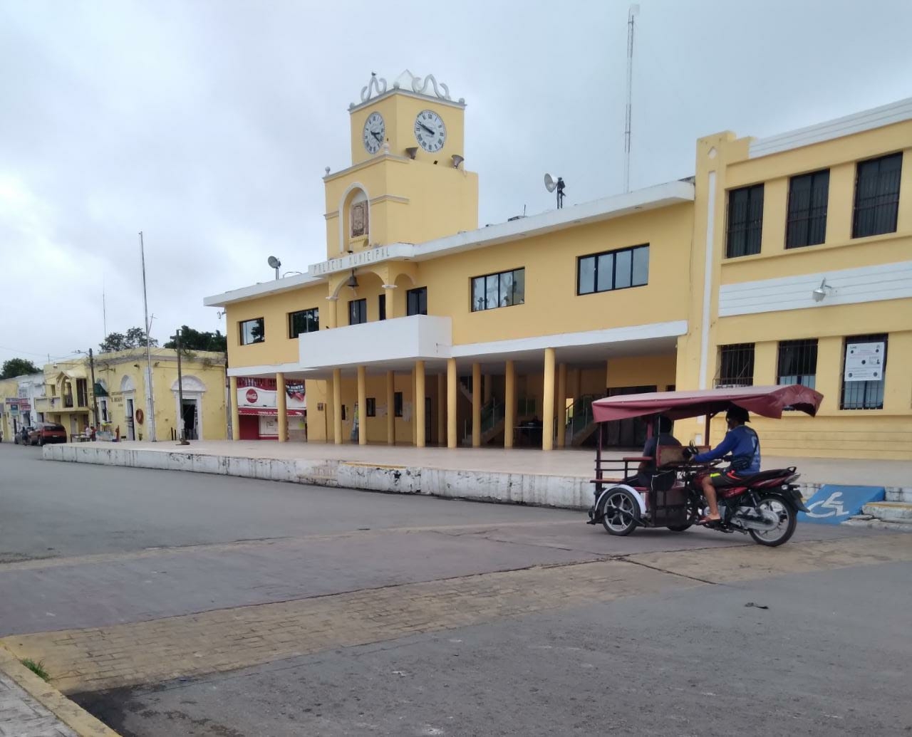 Vecinos exigen servicios públicos al alcalde de Kanasín, Yucatán