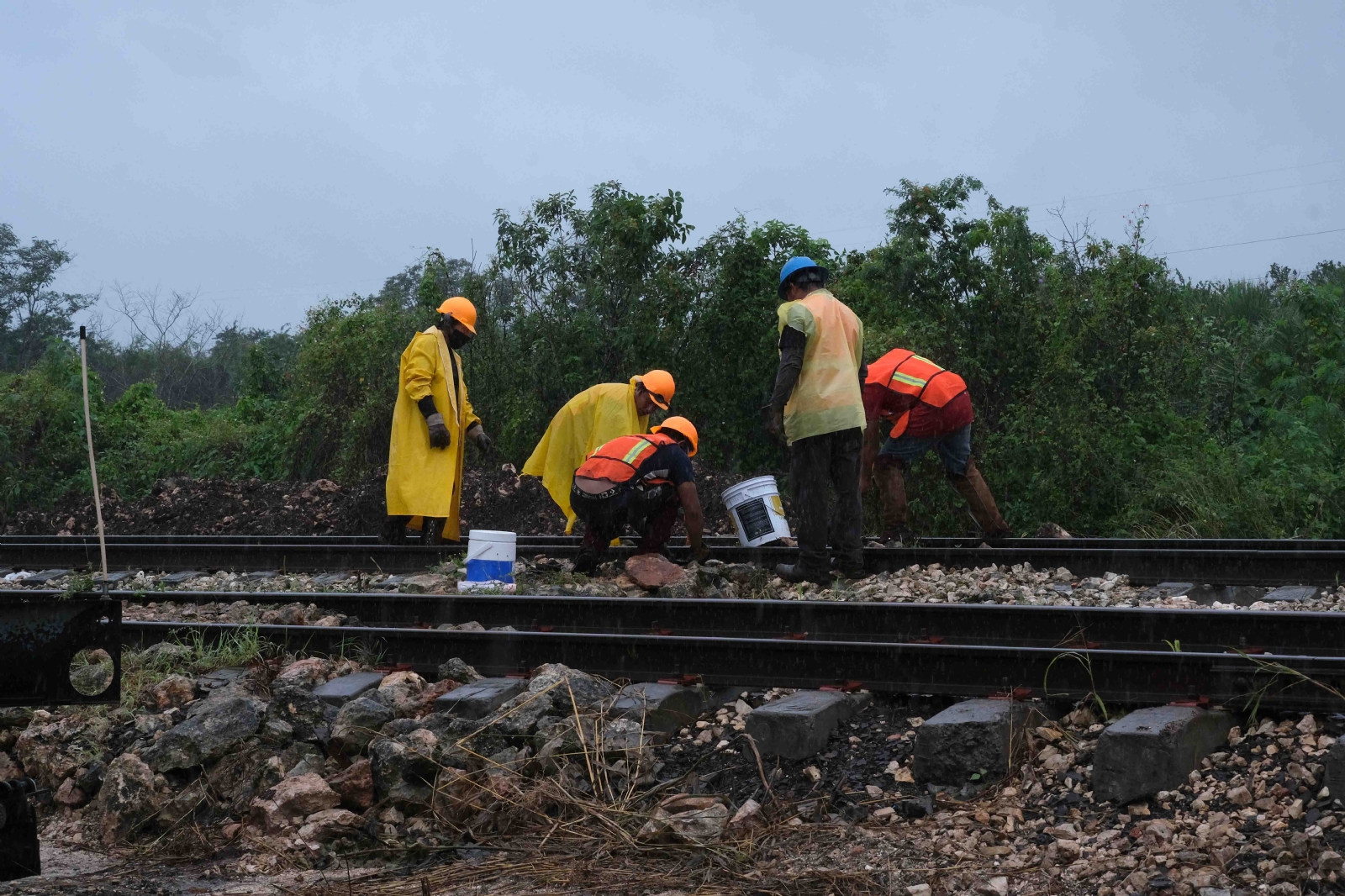 COVID-19 y lluvias retrasan obras del Tren Maya en Yucatán: Fonatur