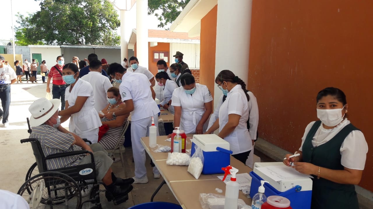 Cambian módulo de vacunación para personas de 30 a 39 años en Chetumal