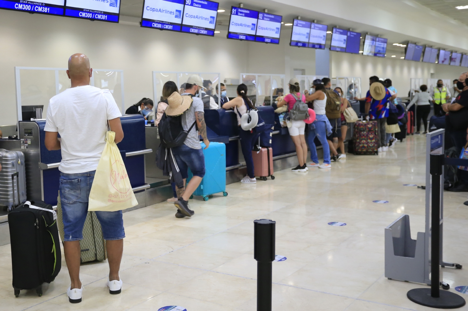 Volaris advierte a sus pasajeros sobre trabajos cerca del Aeropuerto de Cancún