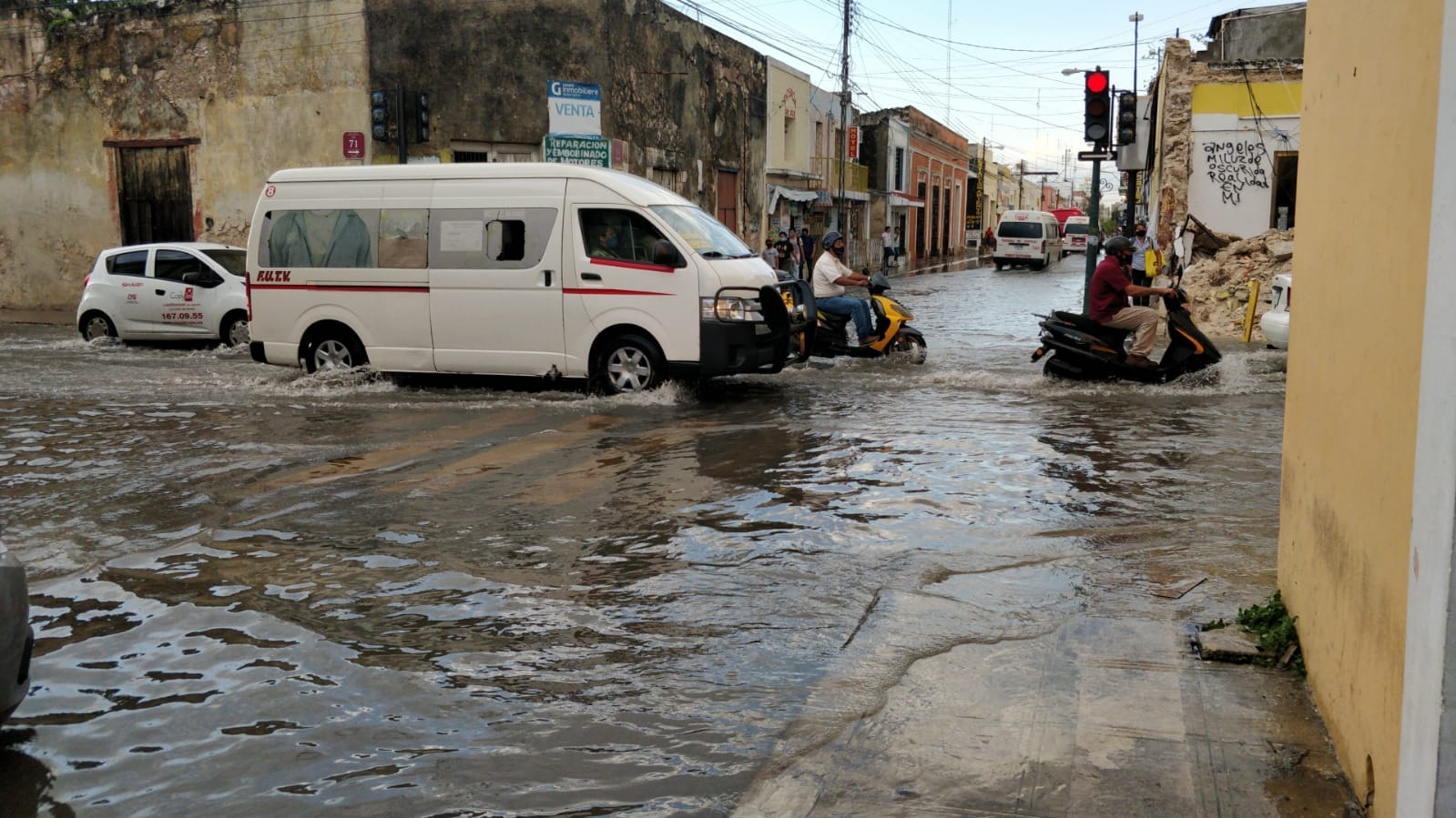 Así se ven las calles de Mérida tras la lluvia de la tarde de hoy, miércoles: FOTOS
