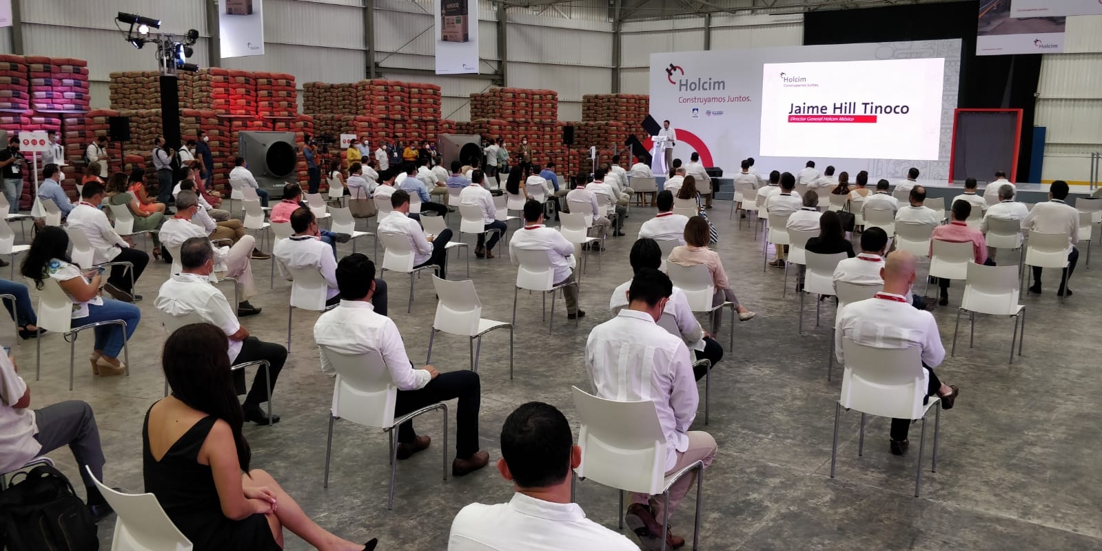 Mauricio Vila inaugura la planta de molienda de Holcim México en Umán