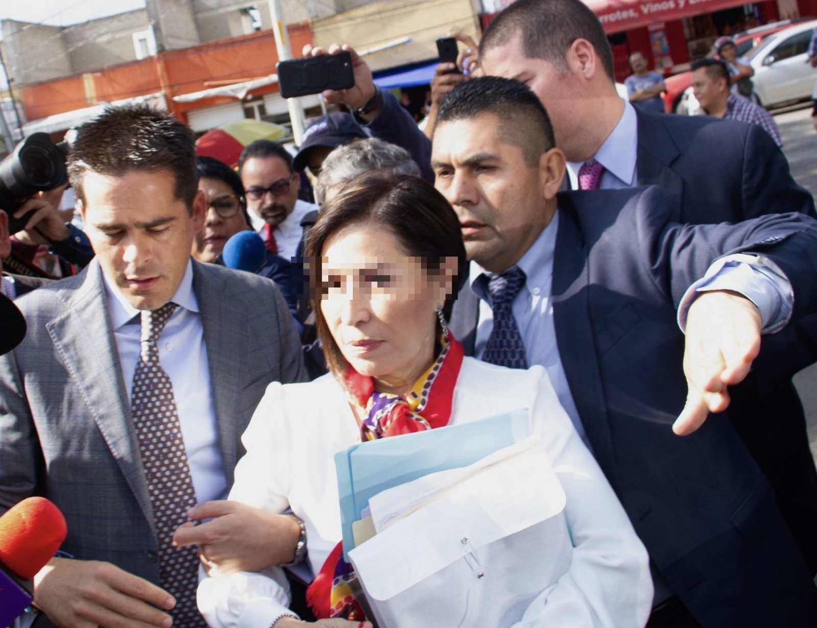 Rosario Robles llega al Reclusorio Sur; juez decidirá si continúa en la cárcel