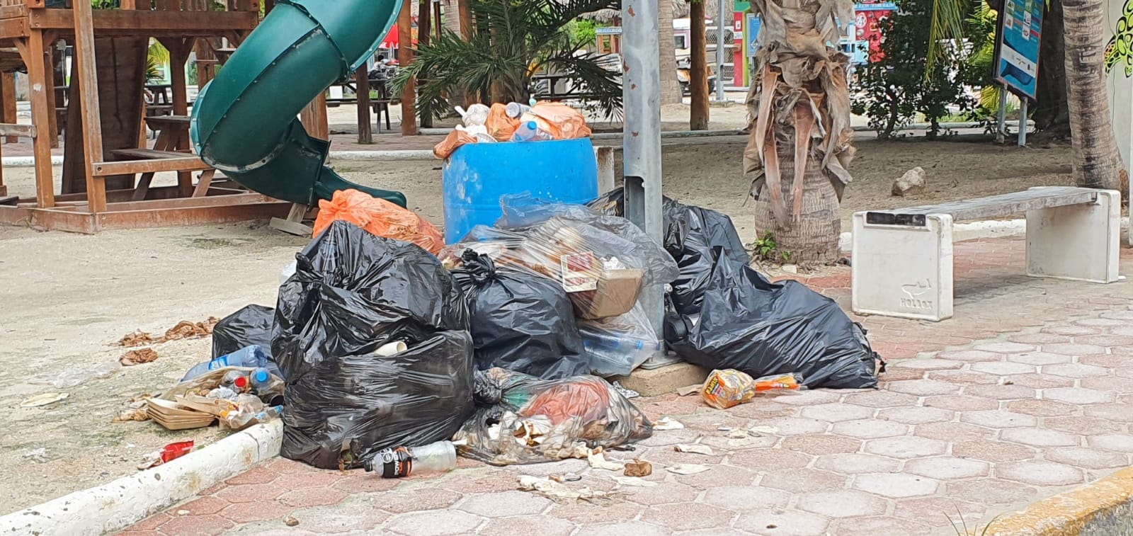 Vecinos pagarán de su bolsillo la recolección de basura en Holbox