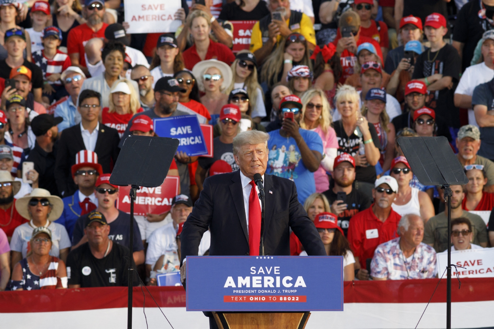 Donald Trump regresa a la escena política con gran mitin en Ohio