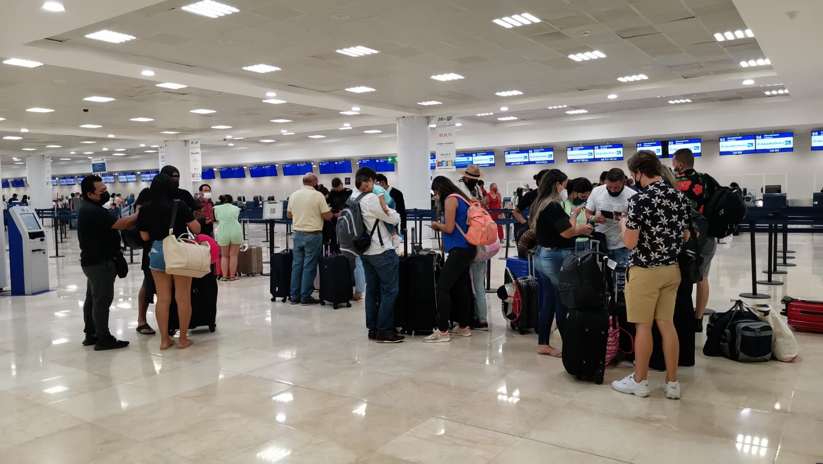 Aeropuerto de Cancún operará 393 vuelos este jueves