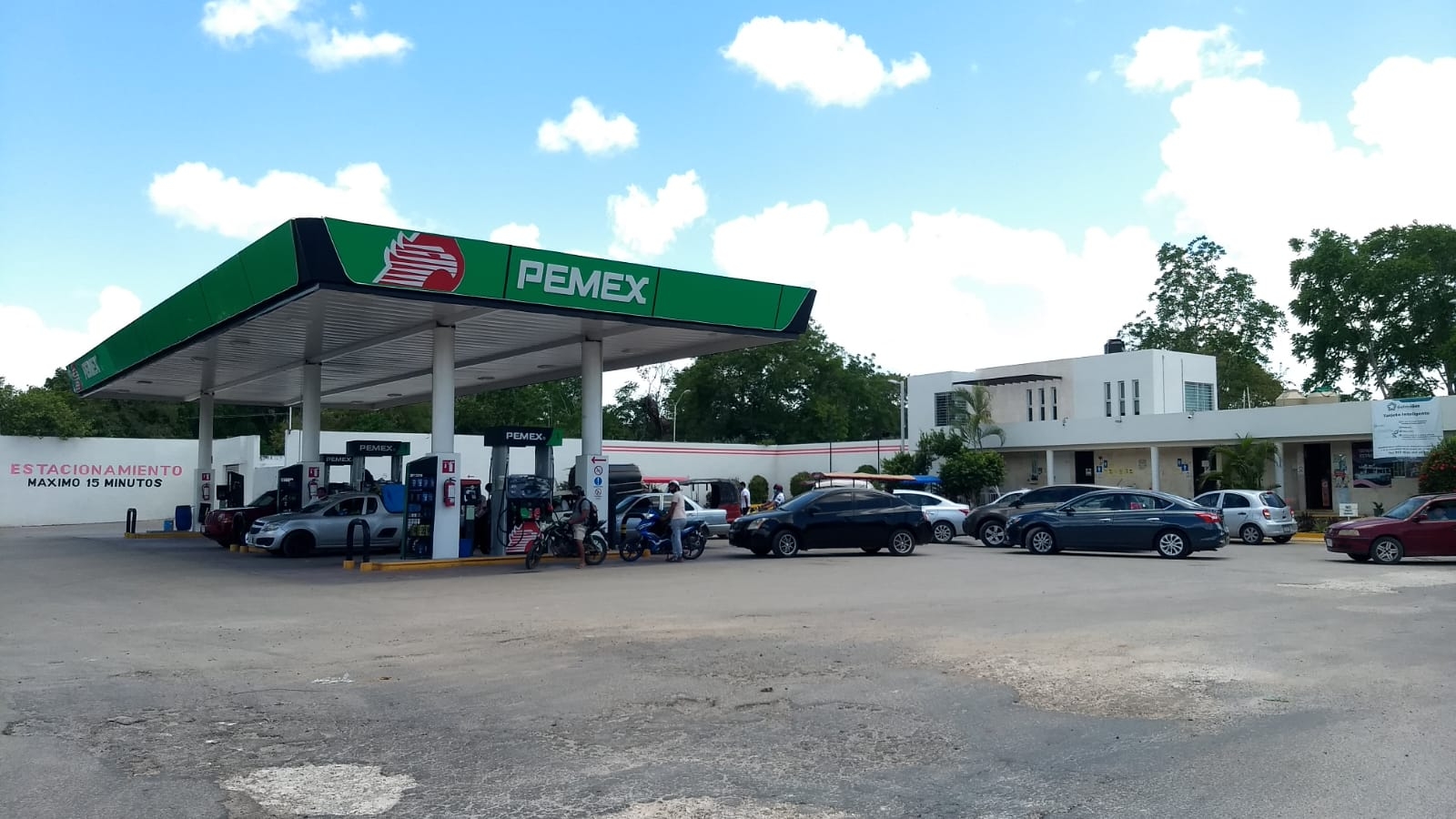 Paro de labores en Pemex genera desabasto de gasolina en el sur de Quintana Roo