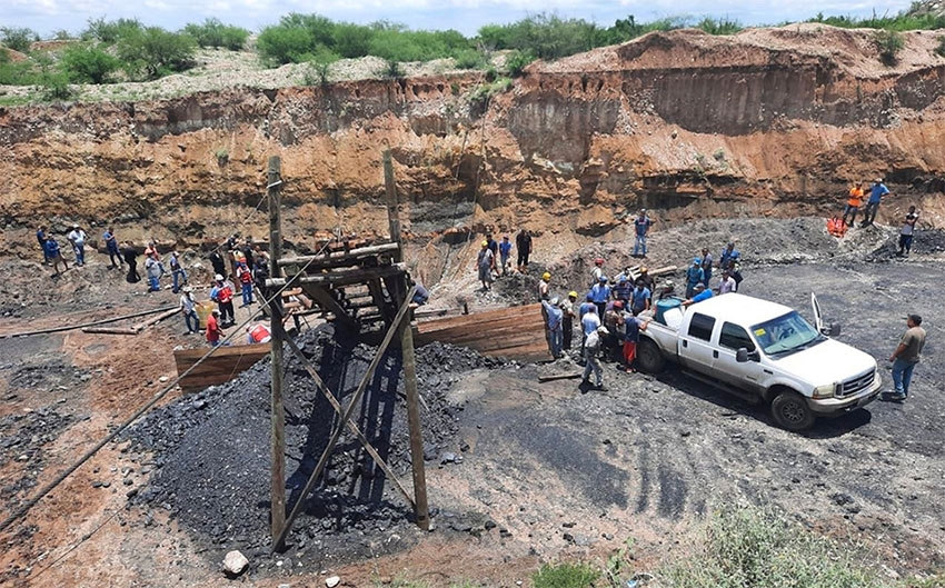 Rescatan tres cuerpos de la mina de Múzquiz, Coahuila