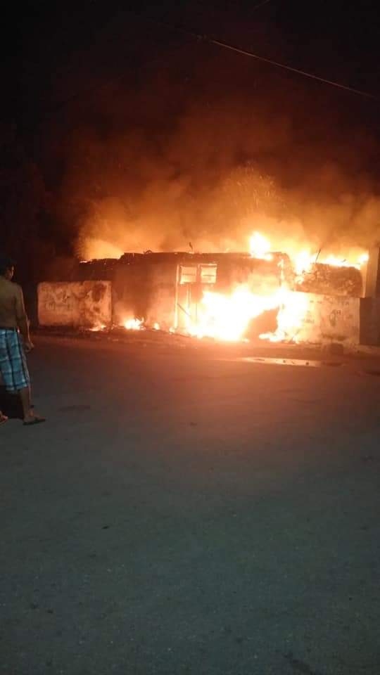 Tiran bomba molotov en una casa en Yobaín, Yucatán