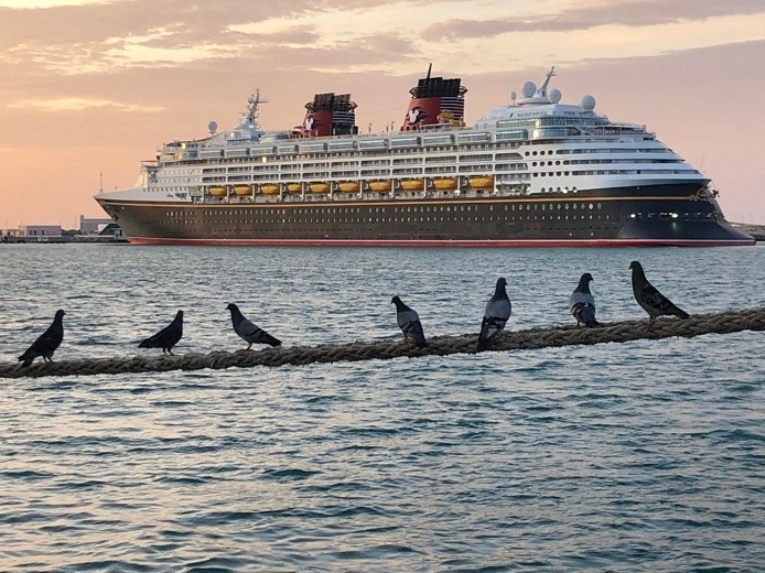 Crucero 'Disney Wonder' le dice adiós a Progreso, Yucatán