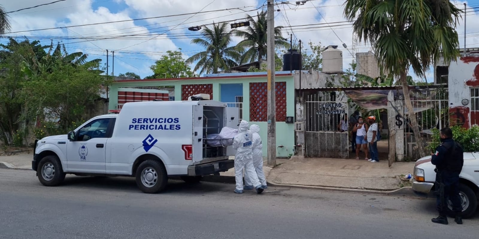 Personal del Servicio Médico Forense en Cancún acudió a realizar el levantamiento del Cadáver