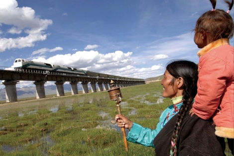 'Techo del mundo', el tren del Tibet que viaja por las nubes: VIDEO