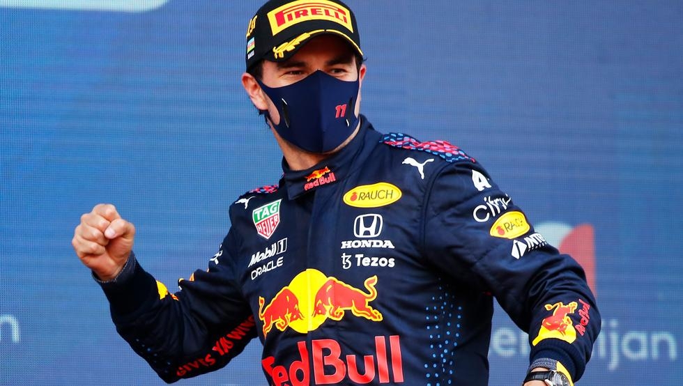 'Checo' Pérez asegura su renovación con Red Bull Rancing en la F1