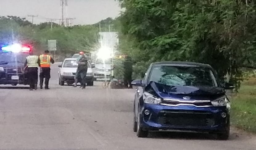 Joven muere atropellado al intentar ganarle el paso a un auto en el Periférico de Mérida
